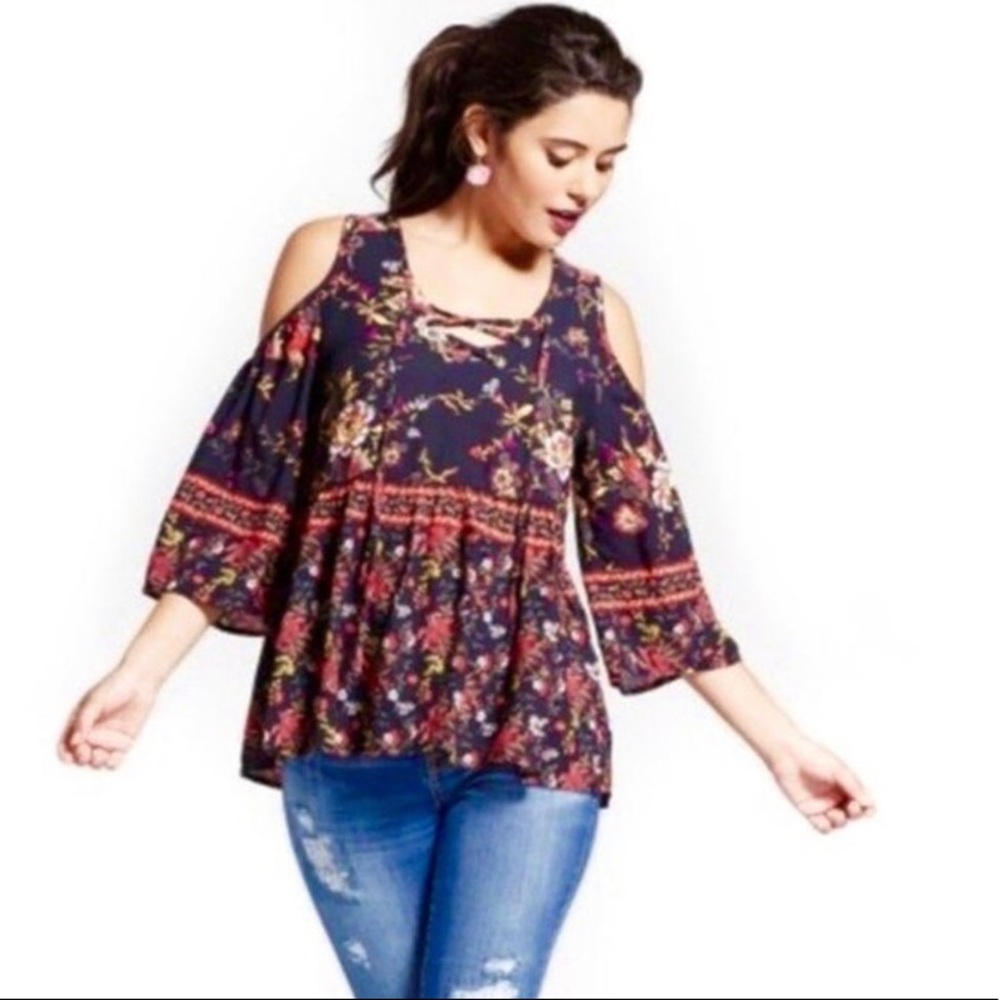 Women’s Boho Top Cold Shoulder